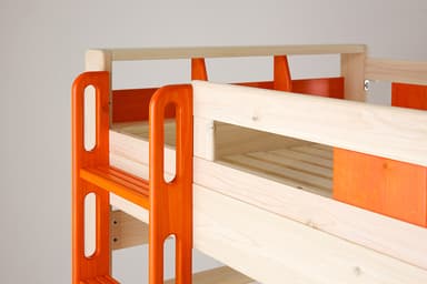 登りやすい垂直ハシゴ