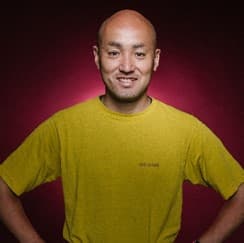 関健作