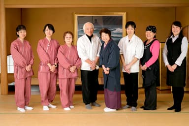 湯の出6　スタッフ一同