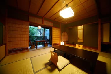 湯の出7　居室