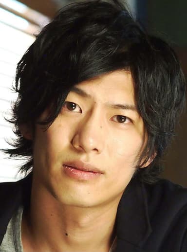 岸本卓也