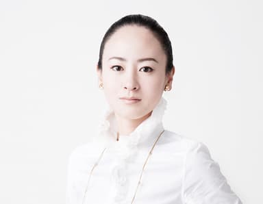 デザイナー：Junko Makino