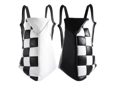 ホワイト＆ブラックの‘ツインズ’リュックがポップでキュート