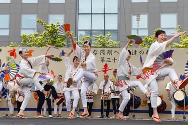 すずめ踊り
