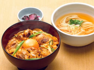 なごやコーチン丼