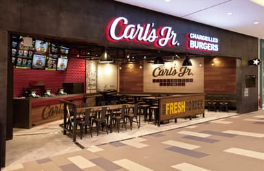 カールスジュニアららぽーと湘南平塚レストラン　外観