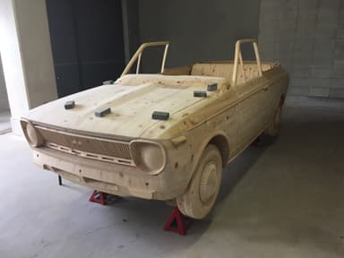 木製カローラ