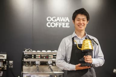 小林 康人