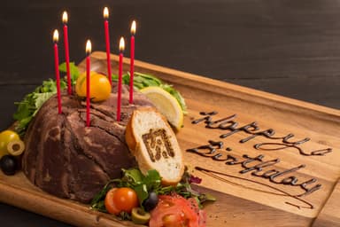 肉ソン特製肉ケーキ