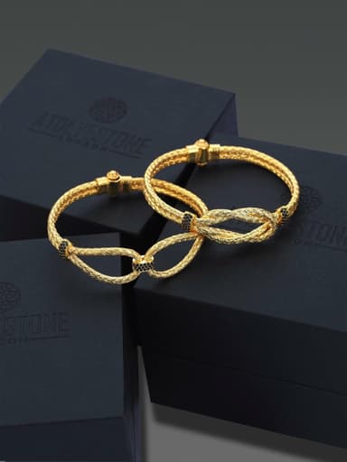 Infinity Bangle In Yellow Gold／Artillery Bangle In Yellow Gold