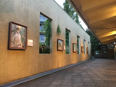 陶板上に原寸大で再現した印象派画家の作品