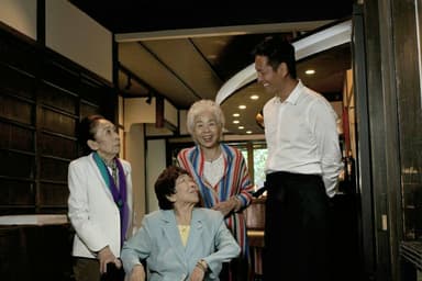 ステーキハウス听の大ファンのかしまし娘