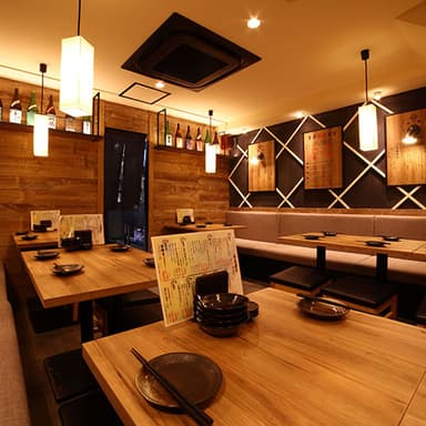 新橋二号店 内装(1)