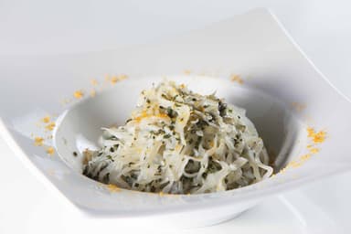 ヘルシーパスタ／糖質・カロリーは約75％カット