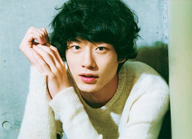 andGIRL1月号坂口健太郎