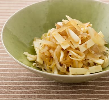2大血管若返り食材〈玉ねぎ〉と〈チーズ〉を合わせた「干し玉ねぎとゴーダチーズのおかかあえ」