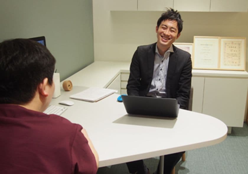 医療も経営が必要な時代に！業界初のアウトソーシング
「Mr.歯科事務長」が北海道・関西でサービス提供を開始