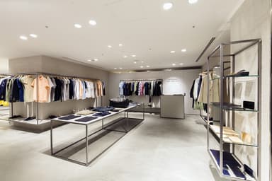 阪急メンズ東京店 内観1