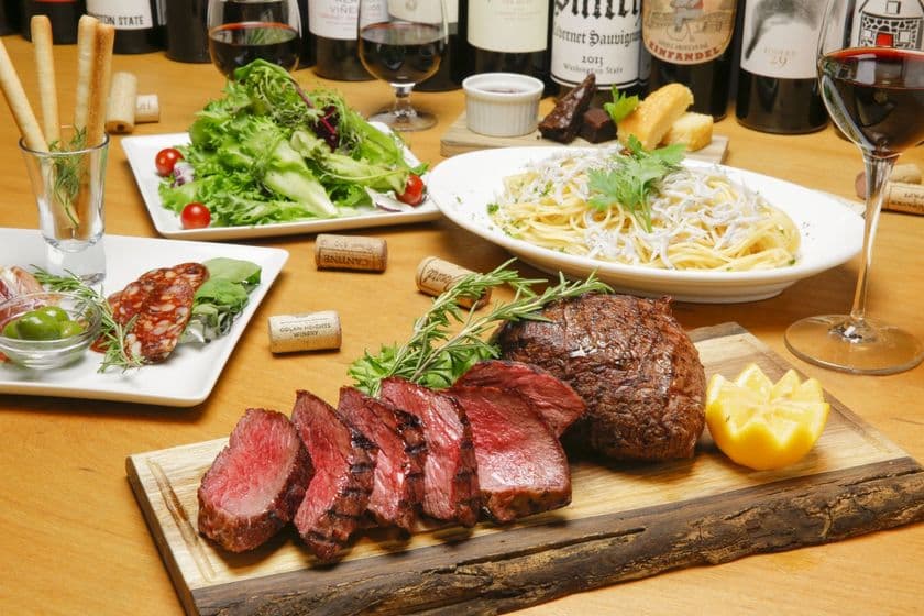 開店1周年記念・一杯100円キャンペーン開催　
ワインバー＆グリルレストラン『Wine＆Grill TACT.』