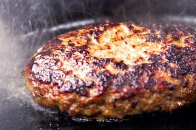 松阪牛100％のハンバーグステーキ