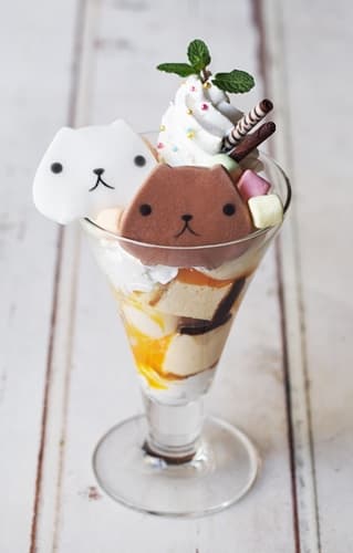 カピバラさんとホワイトさんのぱすてる～んパフェ　1&#44;280円(税込)