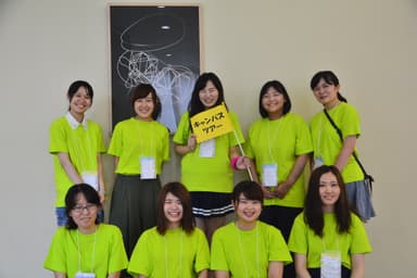 キャンパスツアーガイドは在学生が担当