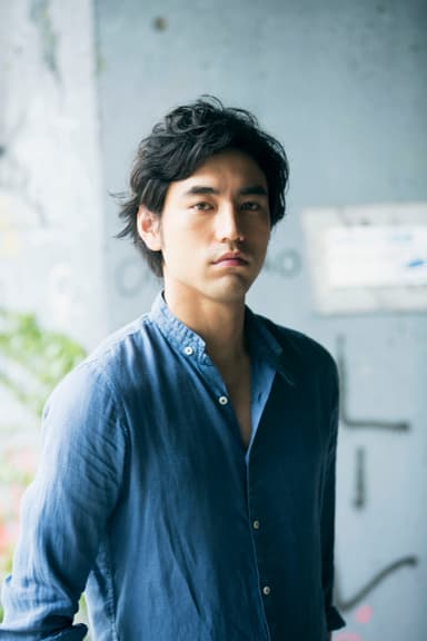 小柳友さん