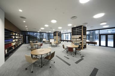 図書館 アクティブフロア