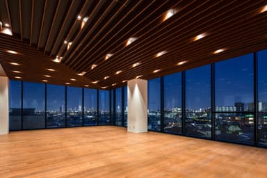展望ラウンジ「Bis」