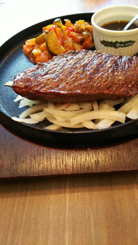 シュラスコ レストラン「Super Bacana」、メインの牛肉を
栄養素を豊富に含むグラスフェッドビーフ(牧草牛)に変更