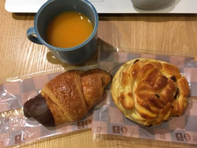 菓子・惣菜パンのみ