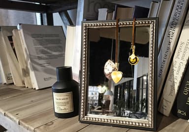 BOX CHARM Industry 18