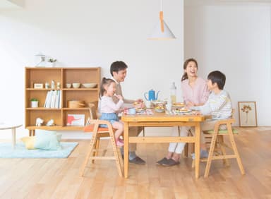 kitoco「家族で囲むテーブルに」