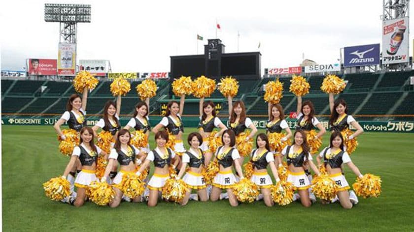 阪神タイガース×甲子園歴史館　特別企画
タイガースガールズとチアダンス体験を行う
特別スタジアムツアーを7月15日（土）に開催