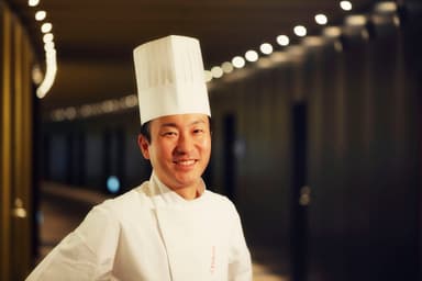 メニュー開発の中心人物、久保田 剛史料理長