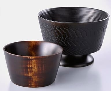 ＜山田マコ＞（漆塗り椀）ボウル
