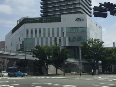 くまもと森都心ビル　外観2