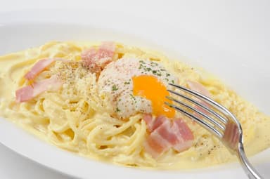 半熟玉子のカルボナーラ