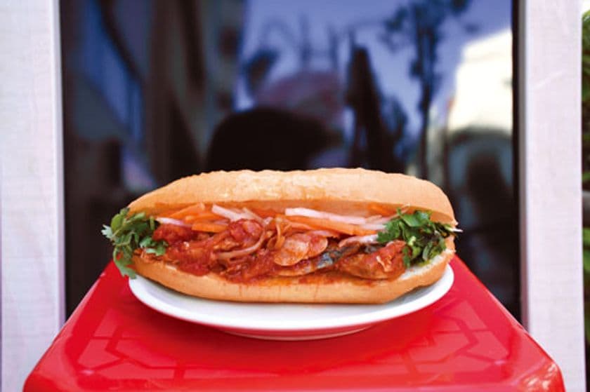 日本初！ベトナムのパン“バインミー”の現地の味を
再現した専門店『EBIS BANHMI BAKERY』が
恵比寿に8月8日オープン！