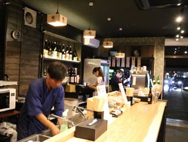 スタンドスタイルだが心地よい