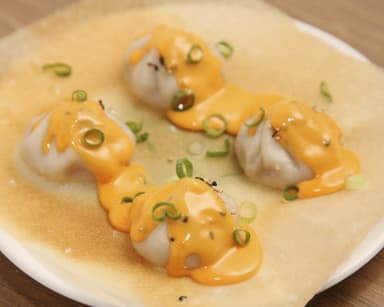 とろ〜りチーズの羽根つき焼小籠包 450円