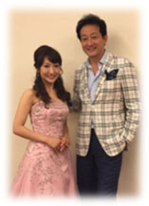 「飛鳥II」チャータークルーズ企画（12月21日～23日）
俳優 辰巳琢郎氏とソプラノ歌手 辰巳真理恵氏　出演決定！
親子共演による 洋上クリスマスコンサートとトークショー 開催