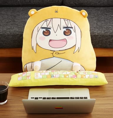 人を干物妹にしてしまう！？ 干物妹！うまるちゃんR PCクッション　使用イメージ6