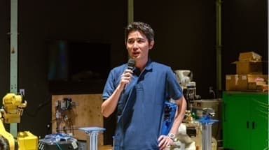 小川健三氏