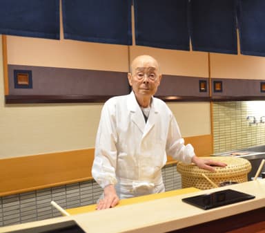 小野二郎氏