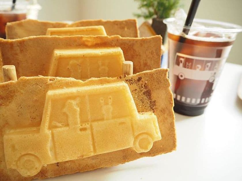 進化系たい焼き最前線　車の形のブーブー焼き　
たまらない可愛さでインスタ女子や子供に人気　
２月限定メニューのチョコレートが１日より販売開始　