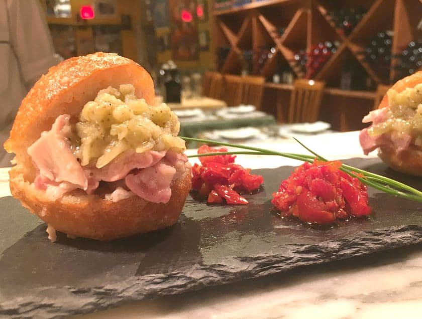 イタリア・トスカーナ州よりシェフ来日！
トスカーナ郷土料理をソムリエセレクトの
ワインと楽しむ美食の1ヶ月