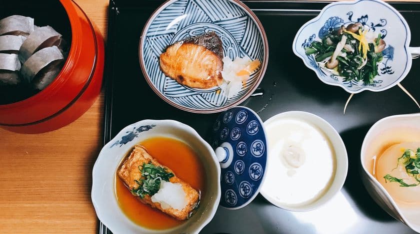 プロの料理人による訪日、在日外国人向け
和食料理教室を3月よりスタート
