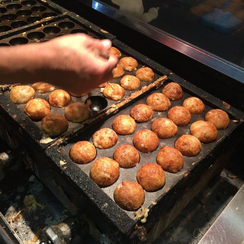 7味のたこ焼きを引っさげ北海道の大地に参上！　
トラック屋台で大阪のファンキーソウルフードを提供