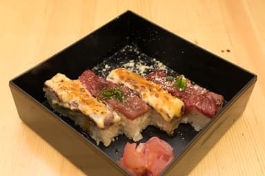 肉寿司「桜推し丼」